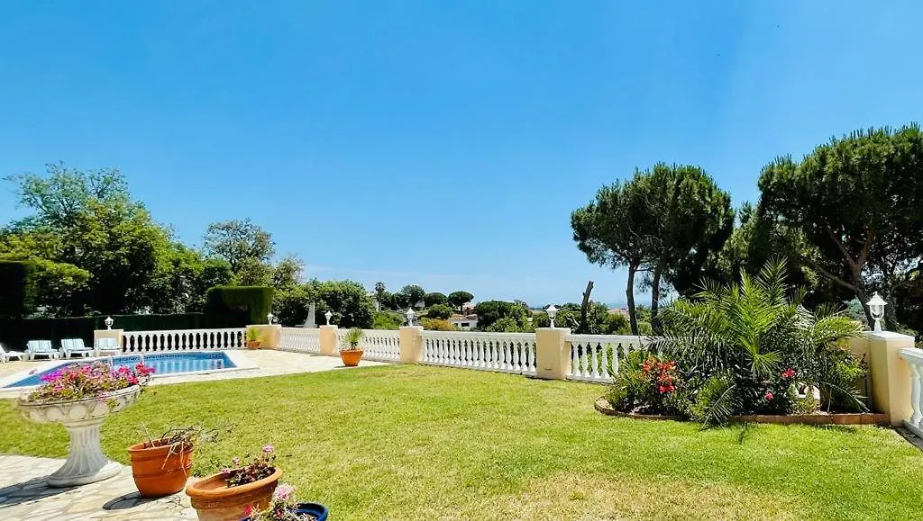 Villa Reina By Costabravaway Calonge  Calonge (Catalonia)